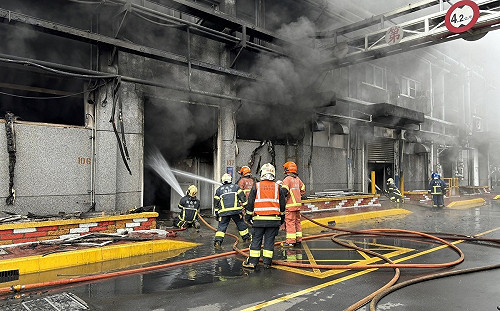 南亞大火異味擴散！可能影響「新北6區」環保局急籲緊閉門窗