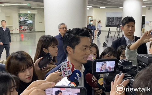 柯文哲嗆台智光案「資料公開一次解決就好」 蔣萬安：謝謝、謝謝