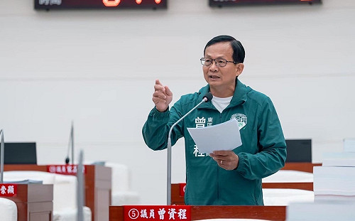 晴空匯消防員「冤死說」引眾怒 綠議員臉書遭家屬、消防員炎上