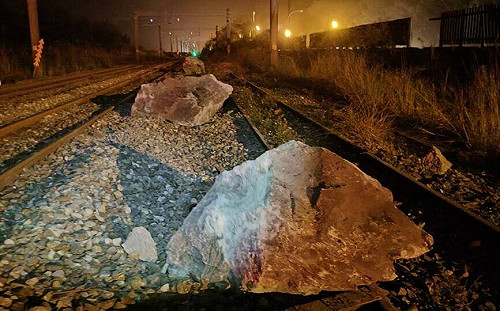 普悠瑪撞落石險釀禍！和平站未列高風險區 王國材令重新評估