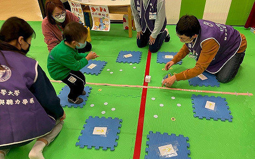 中山醫大語聽系培育即戰力人才  邀國外專家線上開講