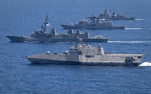 解放軍包圍仁愛礁 美軍反包圍中艦! 美菲肩並肩聯合軍演 兵推內容曝光