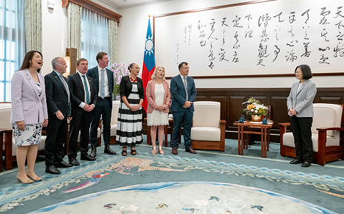 紐西蘭訪團獻唱毛利語歌曲　蔡英文談台灣喜愛紐國奇異果