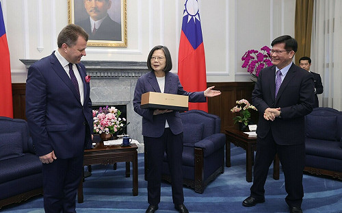 蔡英文接見立陶宛訪團　盼共同壯大民主陣營的力量