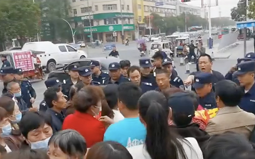 (影) 中國房市崩盤 遍地爆爛尾樓! 房東變房奴 民眾維權運動風起雲湧
