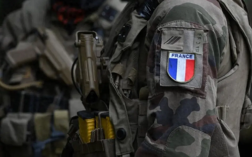 不再遮掩了! 法100外籍軍團公開上前線 俄炸哈爾科夫訓練場洩憤