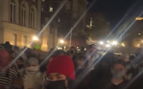 (影) 美國版文革? 哥大、哈佛、賓大、麻省等名校遭挺巴勒斯坦份子佔據