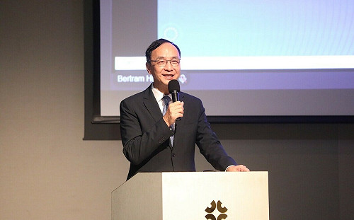 被問賴清德勞力士爭議 朱立倫嘆：民主可不可以提升一點？