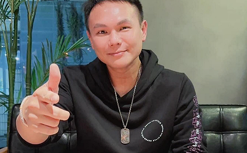 超哥遭質疑「打Toyz還一直找藉口」？ 直播嗆觀眾火爆場面曝