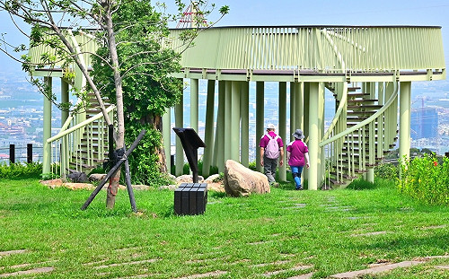 賞夕陽眺望迷人海岸線！台中竹坑南寮步道觀景平台4月開放