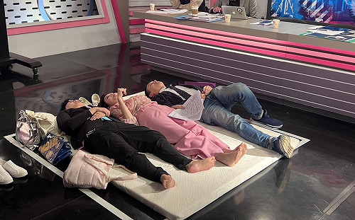 徐巧芯稱一家3口睡1坪大房間？《突發琪想》突發奇想實測　網敲碗加碼早餐店