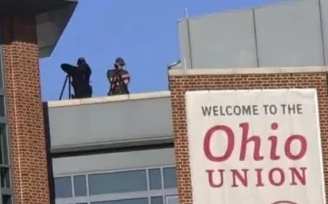 (影) 屋頂上有狙擊手? 鎮壓美大學反以浪潮 眾議長要派軍隊、德州要關監獄、佛州逐出校門