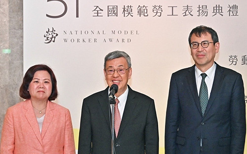 中國宣布開放部分觀光以及文旦進口 陳揆：好的開始