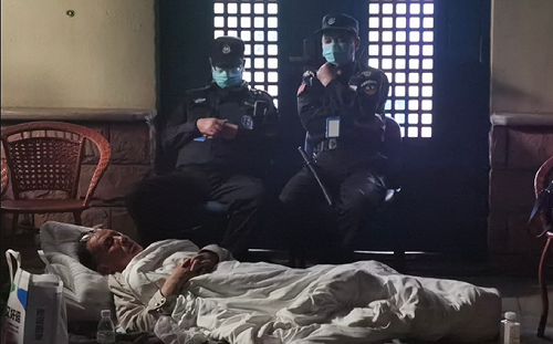 曾公布武肺病毒基因！中國病毒學家張永振實驗室遭封 師生靜坐抗議