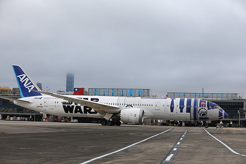 星戰迷注意！「全日空星戰彩繪機」5/4不來了 松山機場曝原因
