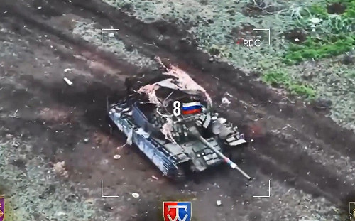 (影) 這台坦克去不了紅場閱兵了! 俄「英雄」坦克被殲 烏58旅一周毀42裝甲車