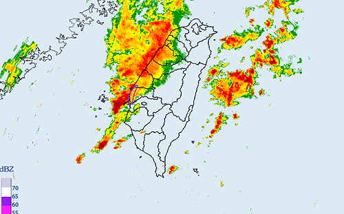 鋒面接近！大雷雨擴大  氣象署：「這3區」慎防強降雨