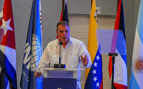 新「潤」美捷徑！這國宣布對中國人免簽 熱搜立刻爆漲40%