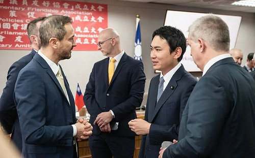 陳冠廷譴責朱立倫無視中俄軍事合作威脅台灣安全