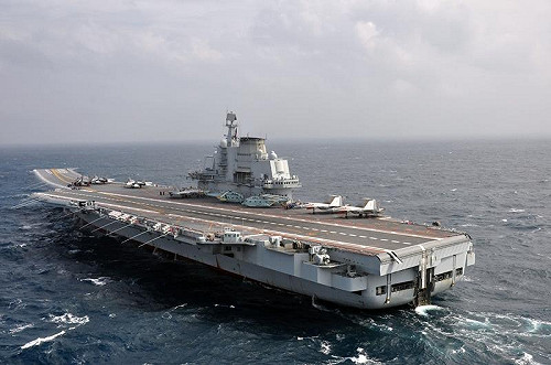 遼寧艦航母抵港  軍事迷發現生鏽掉漆