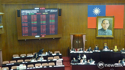 民進黨人數優勢  前瞻第1條二讀通過！