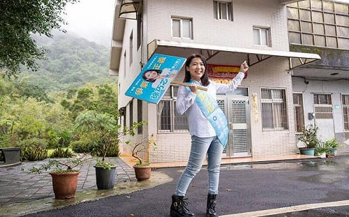 謝典霖開箱700坪豪宅惹議 許美華：批賴清德祖厝的「徐巧芯們」呢