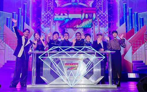 高流藍寶石大歌廳父親節前孝親登場 「金曲綜藝之夜」節目再進化