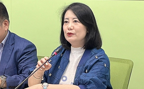 藍守夜議場將強過國會改革法案 綠黨團：嚴正以待