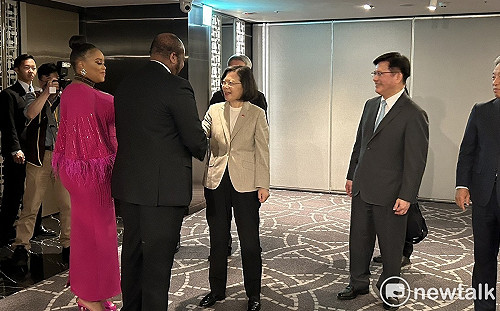 任內最後公開行程　蔡英文致賀團晚宴「過去八年世界看見台灣」