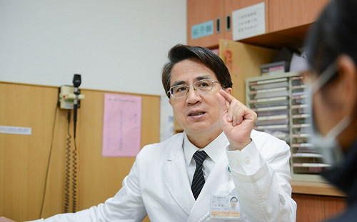 5旬男面部痛到無法飲食！台北慈濟：顯微手術可有效解三叉神經痛