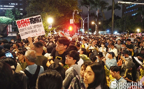 唐靖遠：太陽花2.0面對的是披著黨爭外表的台海戰爭