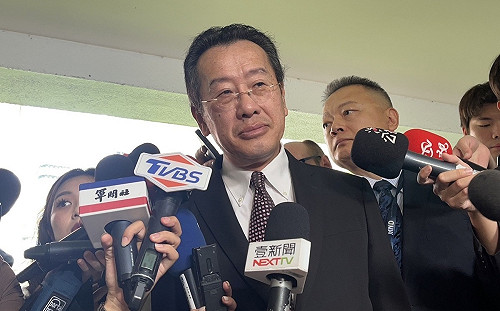 首次以國防部長身份出席立院  顧立雄：有回家的感覺 