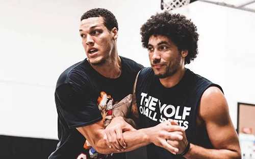 金塊Aaron Gordon哥哥驚傳過世！曾效力76人