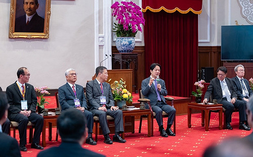 積極投入前瞻科技 賴清德：創造台灣第二次經濟奇蹟