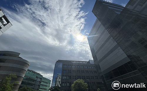 今多雲到晴、北部及中南部飆36度高溫! 午後嘉義以南及山區防雷雨