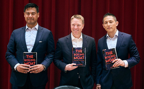 前美國安高層：踢正步應留給北韓、前駐台武官稱「潛艦遭首波攻擊摧毀可能性高」