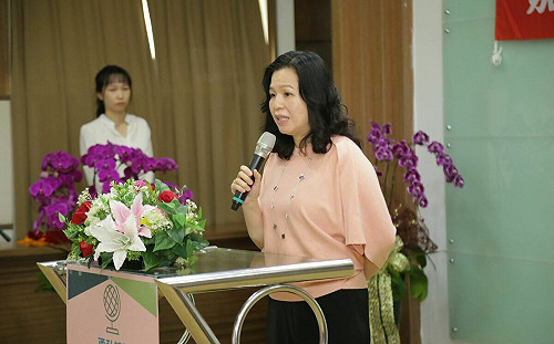 黃國昌指台鹽綠能「綠油油」酬庸 劉孋瑩：正式面試進公司