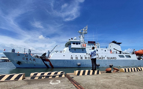 「巡護九號」高雄啟航前進中西太平洋公海 展開55天護漁任務