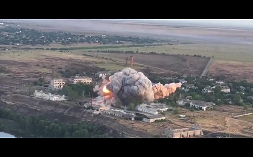 (影) 這地方慘遭FAB-3000猛炸4次! 俄軍突破2014防線 進入人口稠密區
