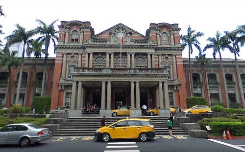 新冠中重症暴增！台大隔離病房統一管理 提升收治效率