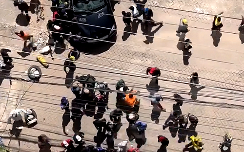 (影) 肯亞大暴動！痛恨「一帶一路」抗議者搶中國人超市 還燒了政府大樓