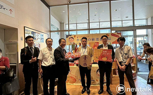 黃偉哲拚農產外銷再創佳績  日本知名超市首度上架台南芒果大熱銷