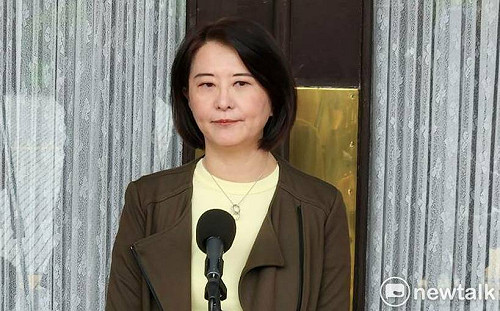 被青鳥鎖定「罷街」 王鴻薇諷：我這裡沒提供紅酒牛肉