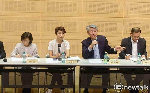 陳亭妃邀請經濟部長郭智輝南下  與台南產業暢談AI轉型拚經濟