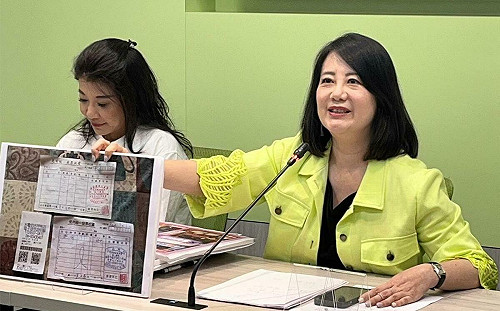 請客說到做到  吳思瑤還原批：徐巧芯想用炸雞轉移詐欺焦點 