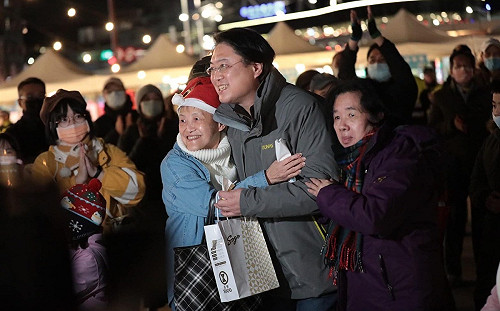 趙少康率團赴基隆開講　林右昌嘆：國民黨不懂市民的憤怒