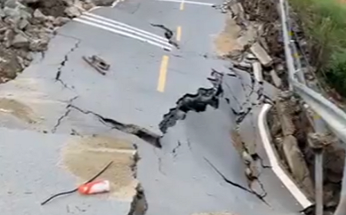 (影) 豆腐渣工程！杭州高鐵月台下陷、西安古城牆坍方 網譏：看看有沒孟姜女!