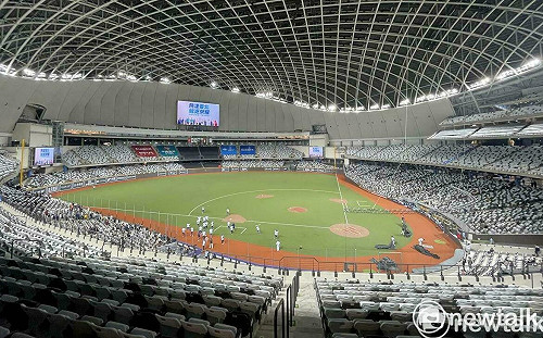 大巨蛋持續漏水 市府限遠雄10月底前改善 否則開罰最重300萬元    