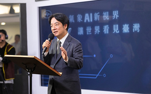 賴清德視察中央氣象署　談氣候變遷、淨零轉型