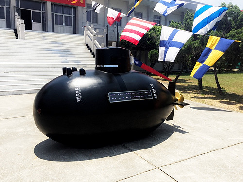 「劍龍一號」 Q版登場 吸引小朋友目光